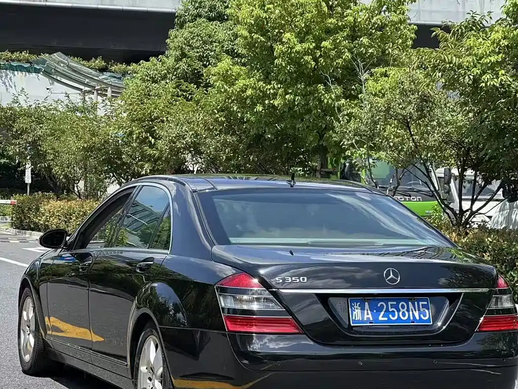 Mercedes-Benz S-Class — миниатюра 6