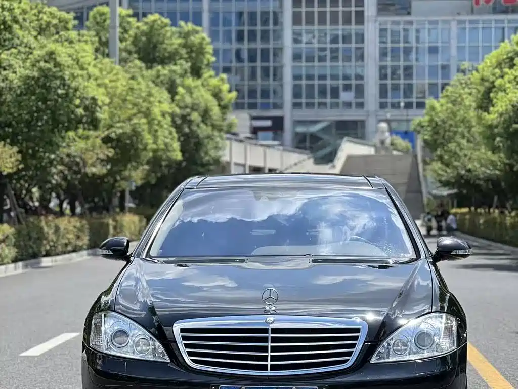 Mercedes-Benz S-Class — миниатюра 2