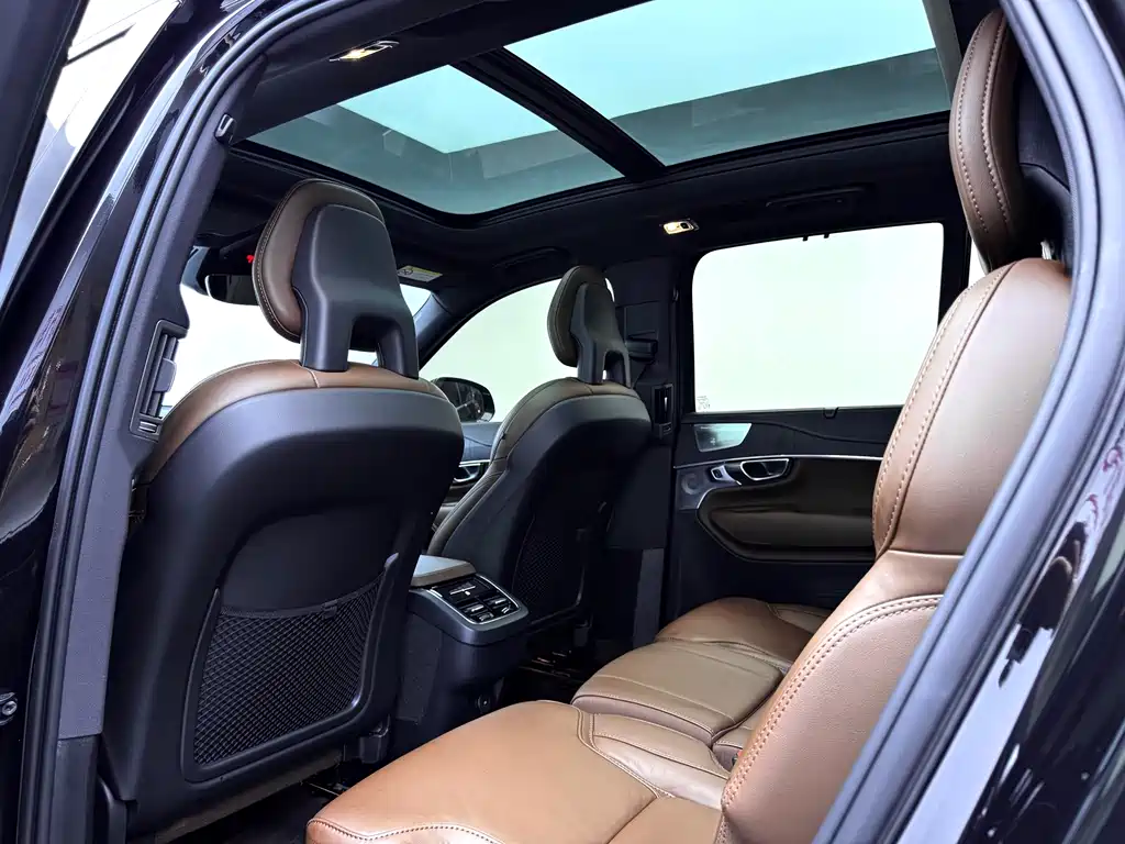 Volvo XC90 — миниатюра 17