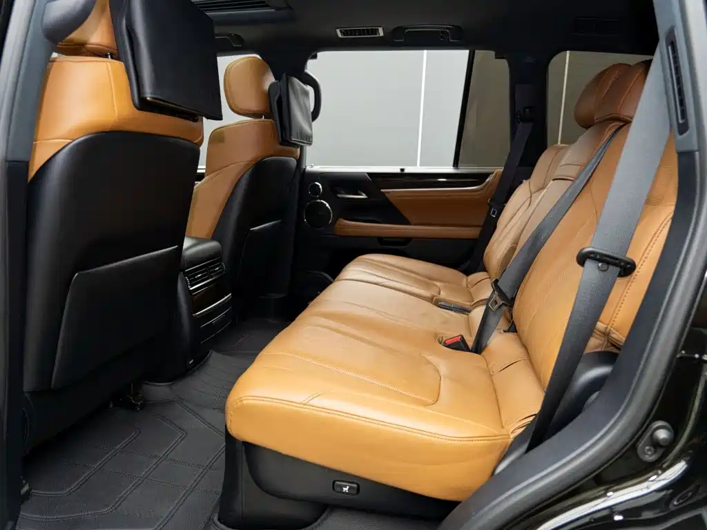 Lexus LX — миниатюра 13