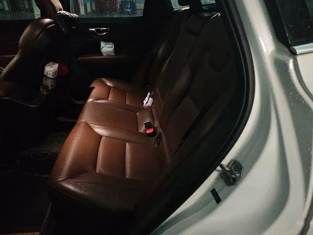 Volvo XC60 — миниатюра 15