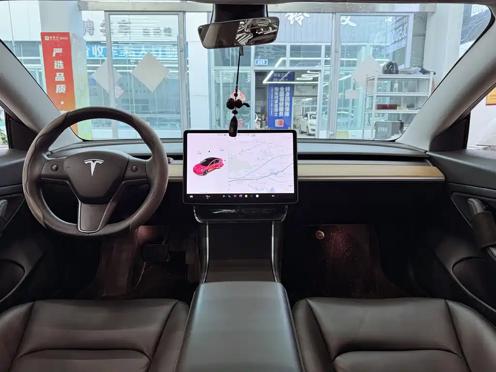 Tesla Model 3 — фотографии объявления, Фото 12