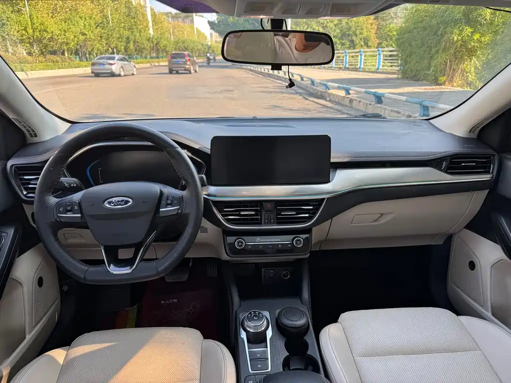 Ford Focus — миниатюра 6