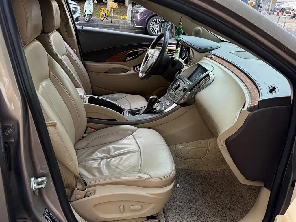 Buick LaCrosse 2012 2.4L SIDI