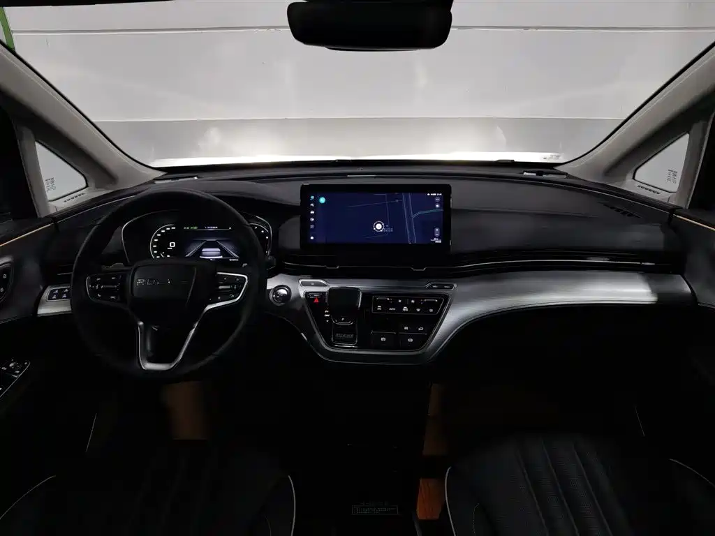 Roewe iMAX8 2021 400TGI Supreme