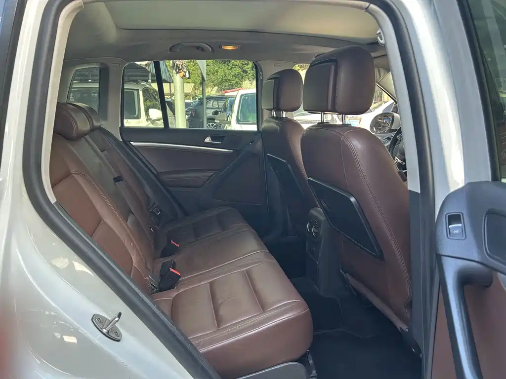 Volkswagen Tiguan — миниатюра 5