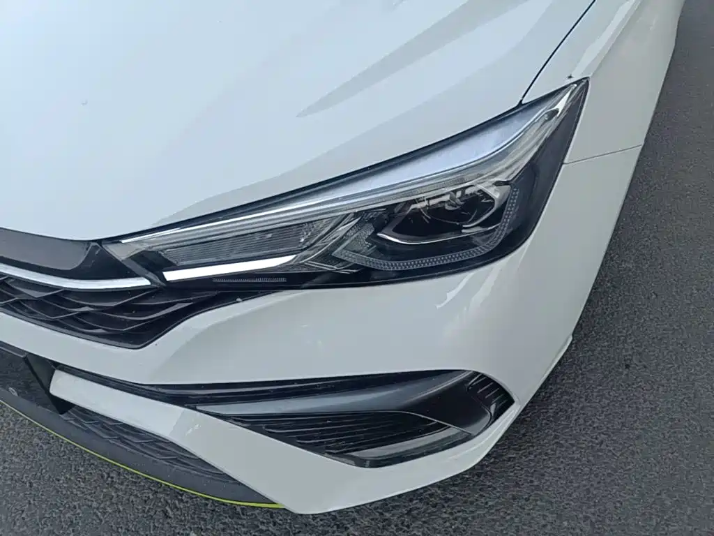 Roewe i5 — миниатюра 24