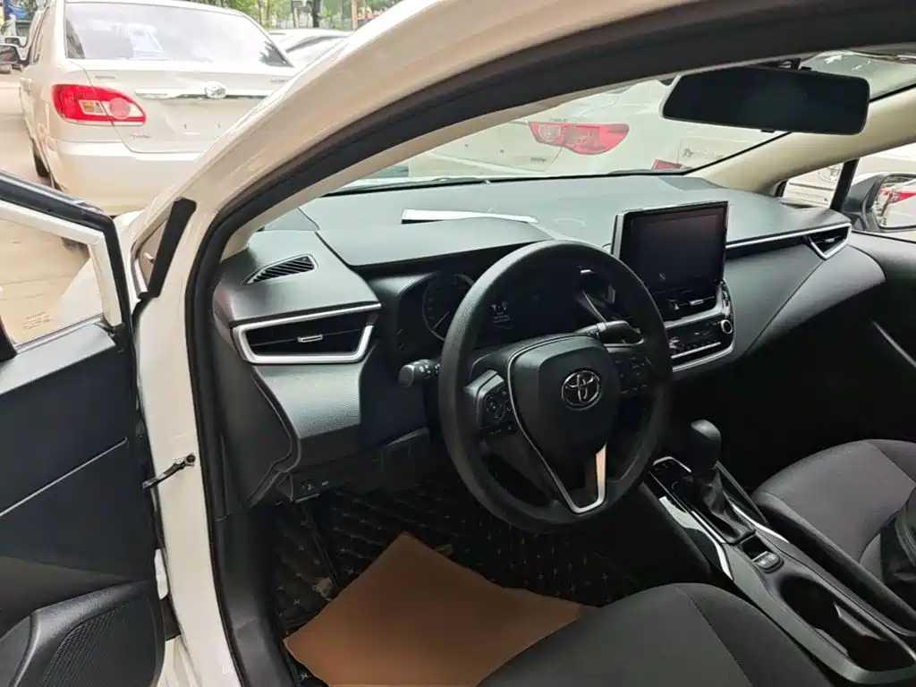 Toyota Corolla — миниатюра 10