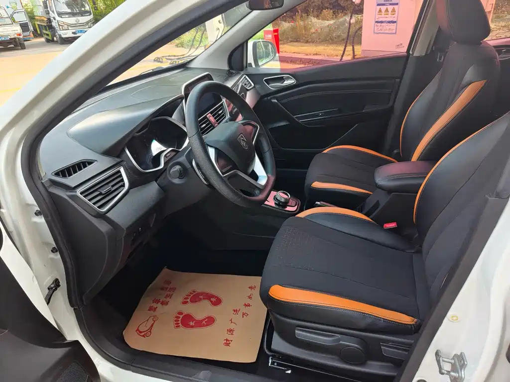 Baojun 310 — миниатюра 7