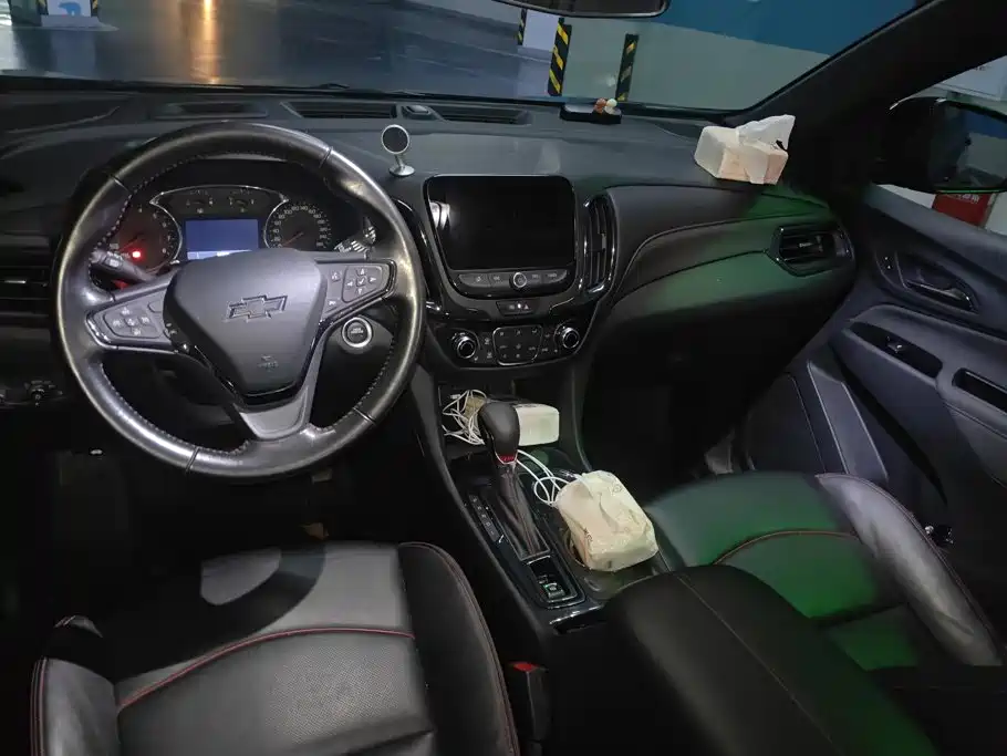Chevrolet Equinox — миниатюра 12