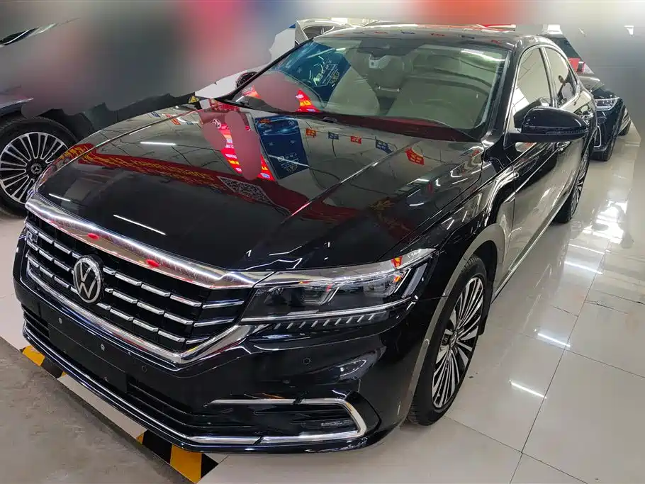 Volkswagen Passat 2021 330TSI Luxury Edition