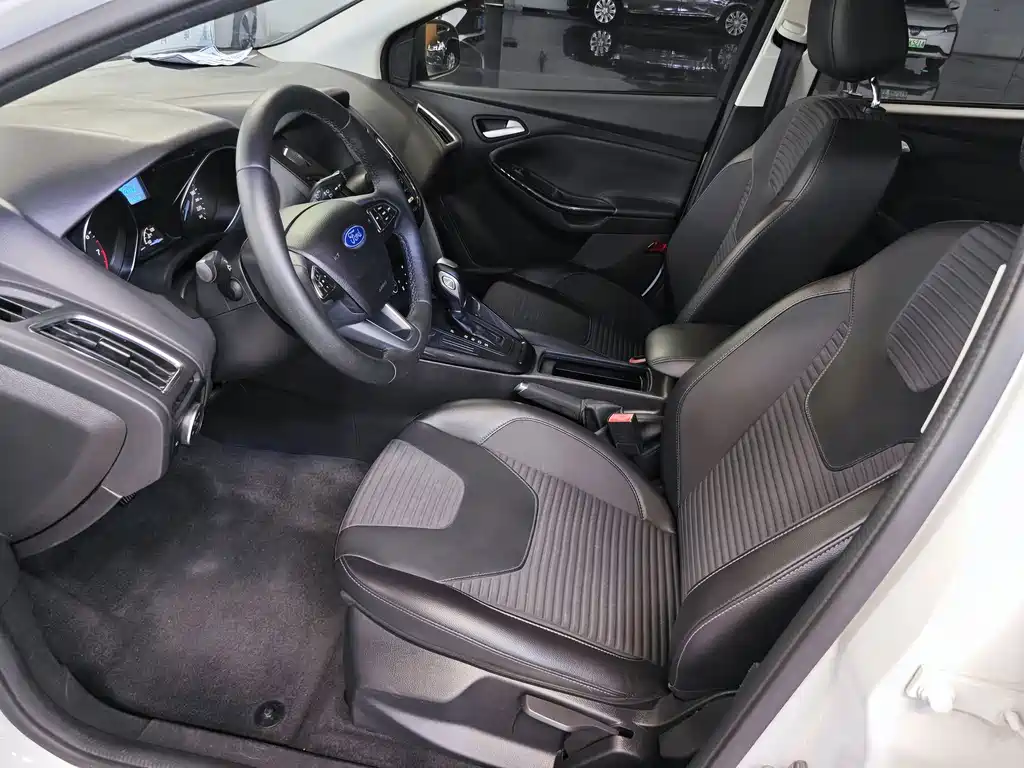 Ford Focus — миниатюра 8