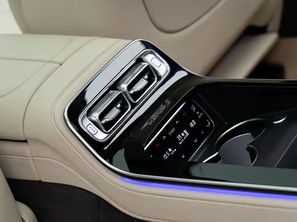 Mercedes-Benz S-Class — миниатюра 15