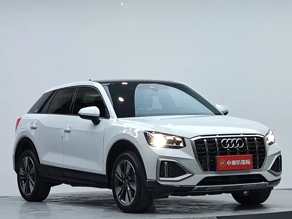 Audi Q2L 2022 35 TFSI Fashion