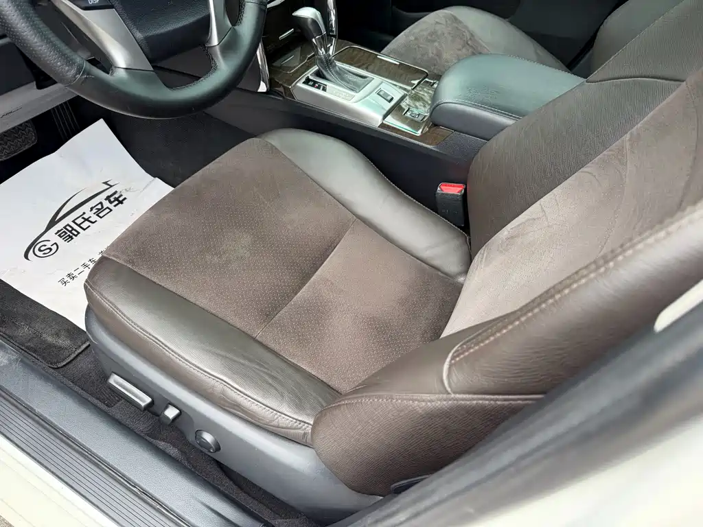 Toyota Reiz 2013 2.5V