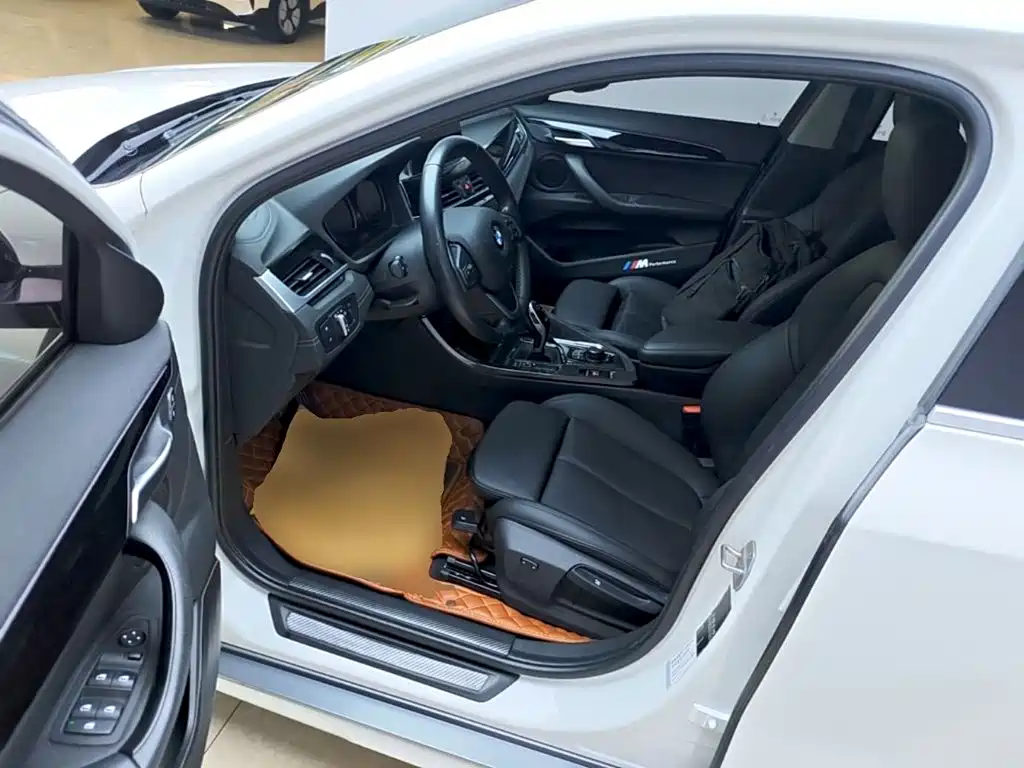 BMW X2 (Import) — миниатюра 16