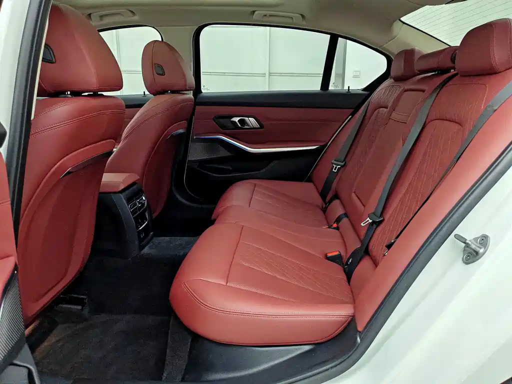 BMW 3 Series — миниатюра 6