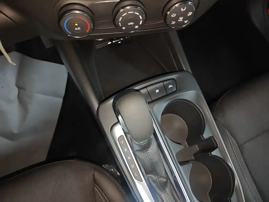 Chevrolet Seeker — миниатюра 14