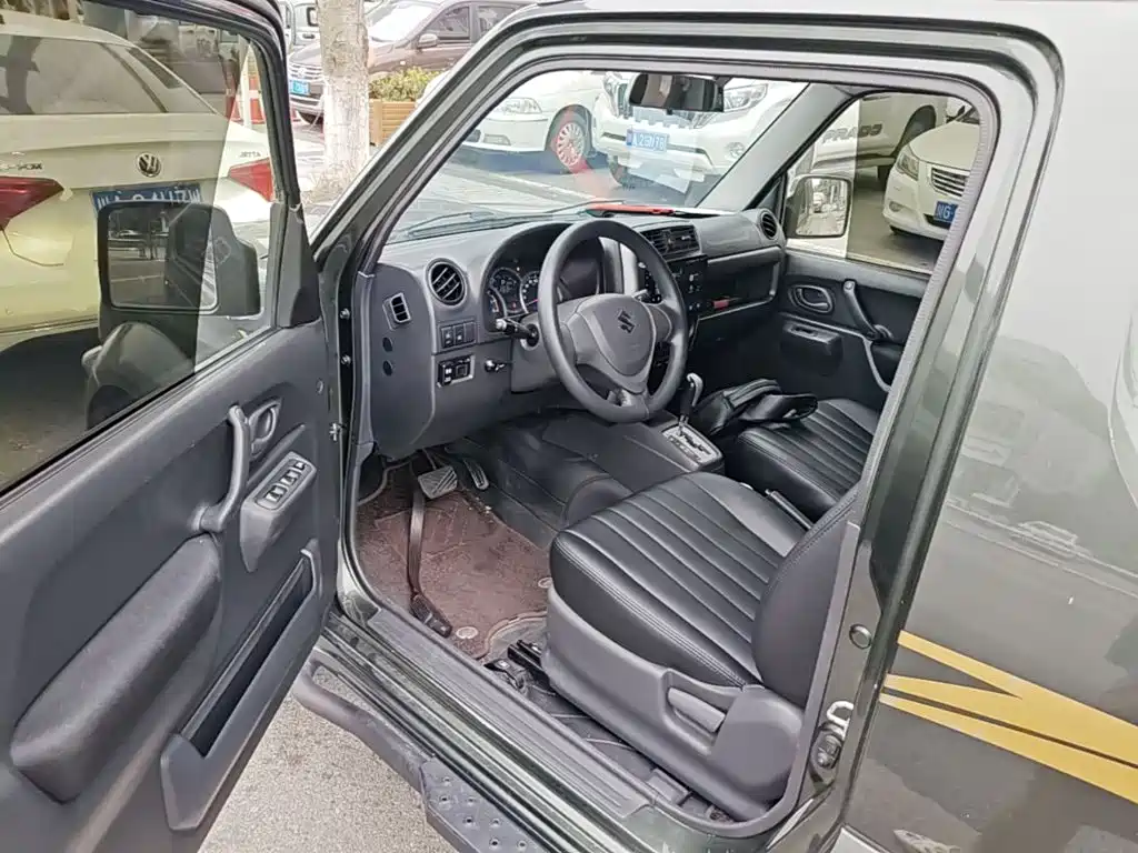 Suzuki Jimny — миниатюра 16