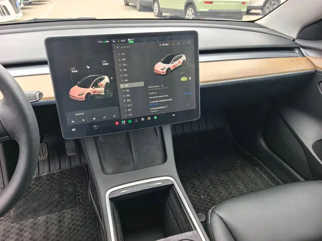 Tesla Model 3 — миниатюра 14