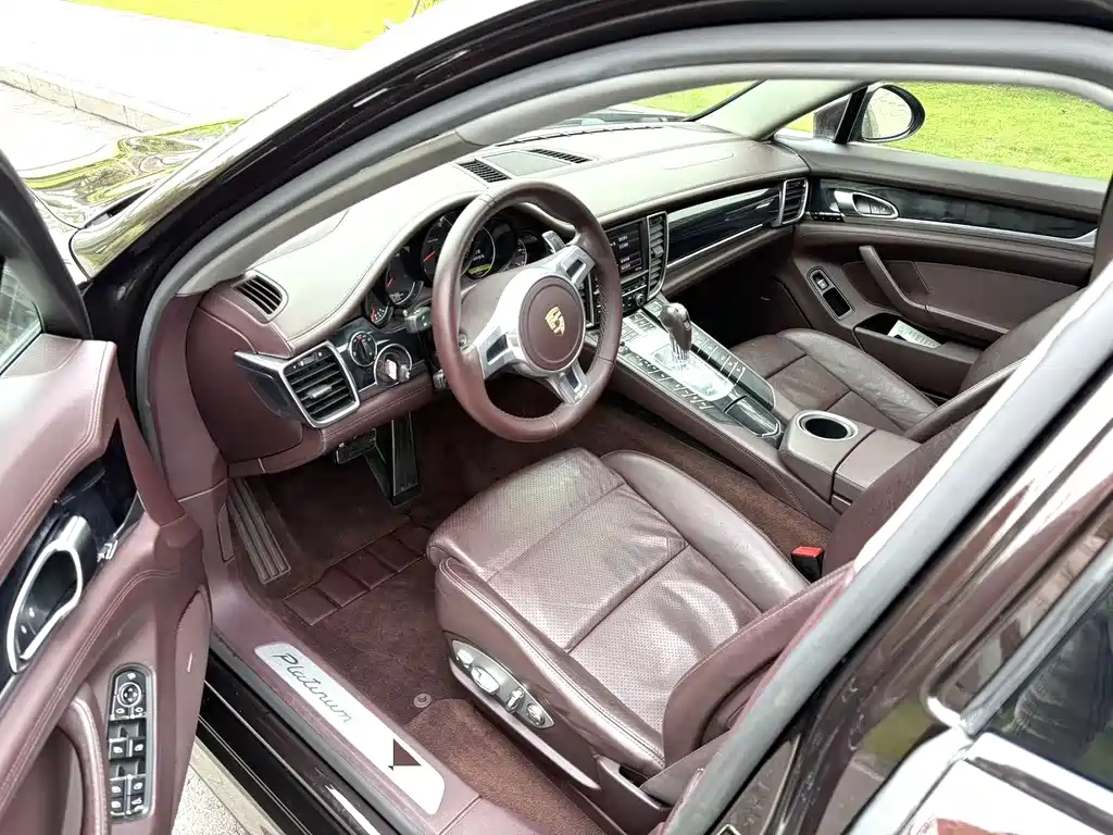Porsche Panamera — миниатюра 2