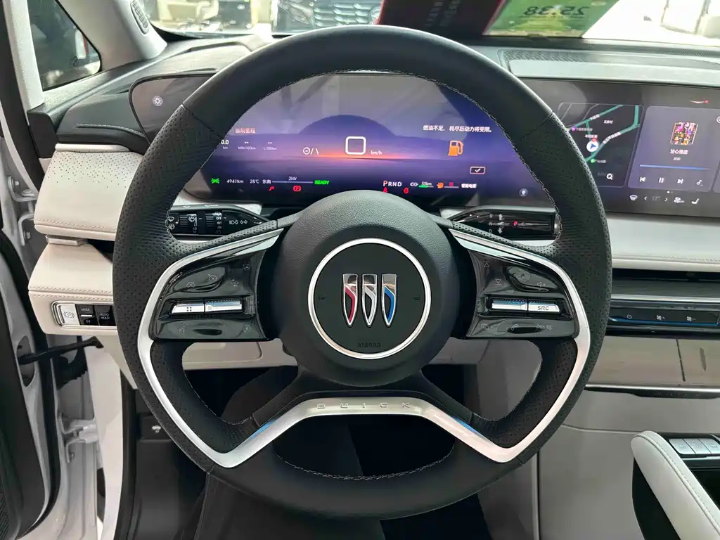 Buick GL8 Hybrid — миниатюра 10