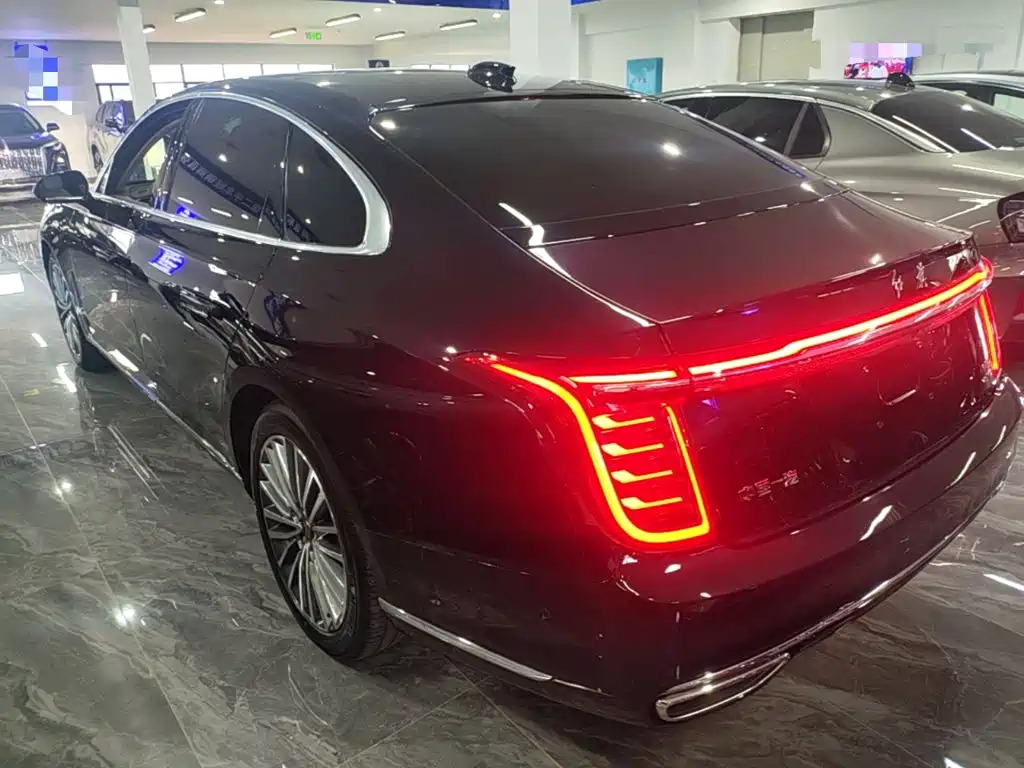 Hongqi H9 2022 2.0T