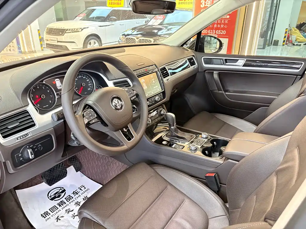 Volkswagen Touareg — миниатюра 12
