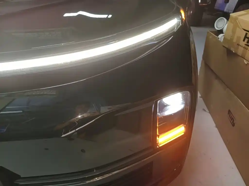Li Auto Li L9 — миниатюра 24