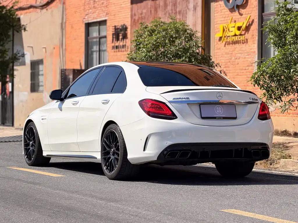 Mercedes-Benz C-Class AMG — миниатюра 6