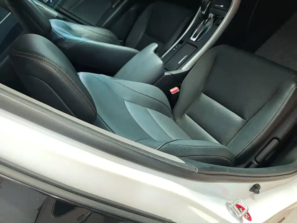 Honda Accord — миниатюра 25