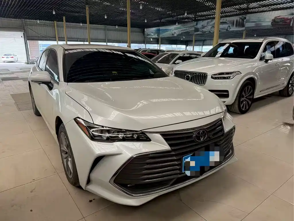 Toyota Avalon — миниатюра 2