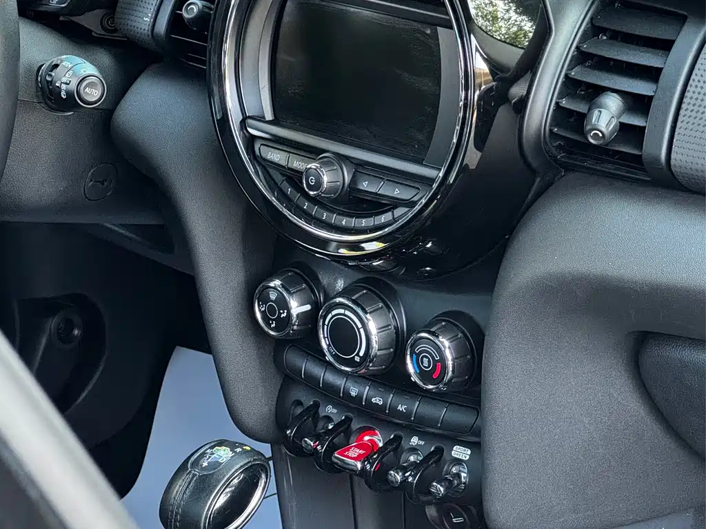 MINI Mini — миниатюра 6