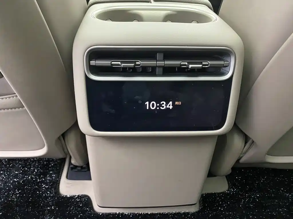 Li Auto Li L8 — миниатюра 27
