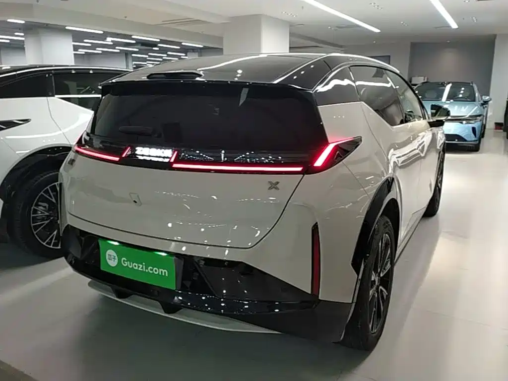 Zeekr X 2025 мест