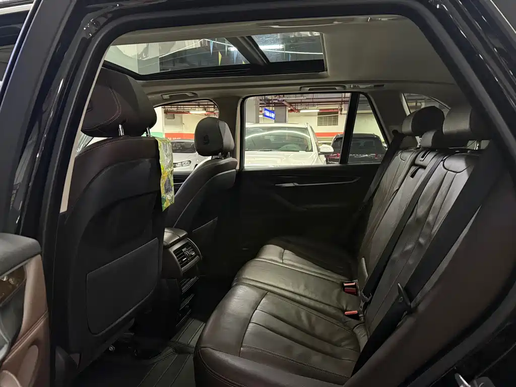 BMW X5 (Import) — миниатюра 8