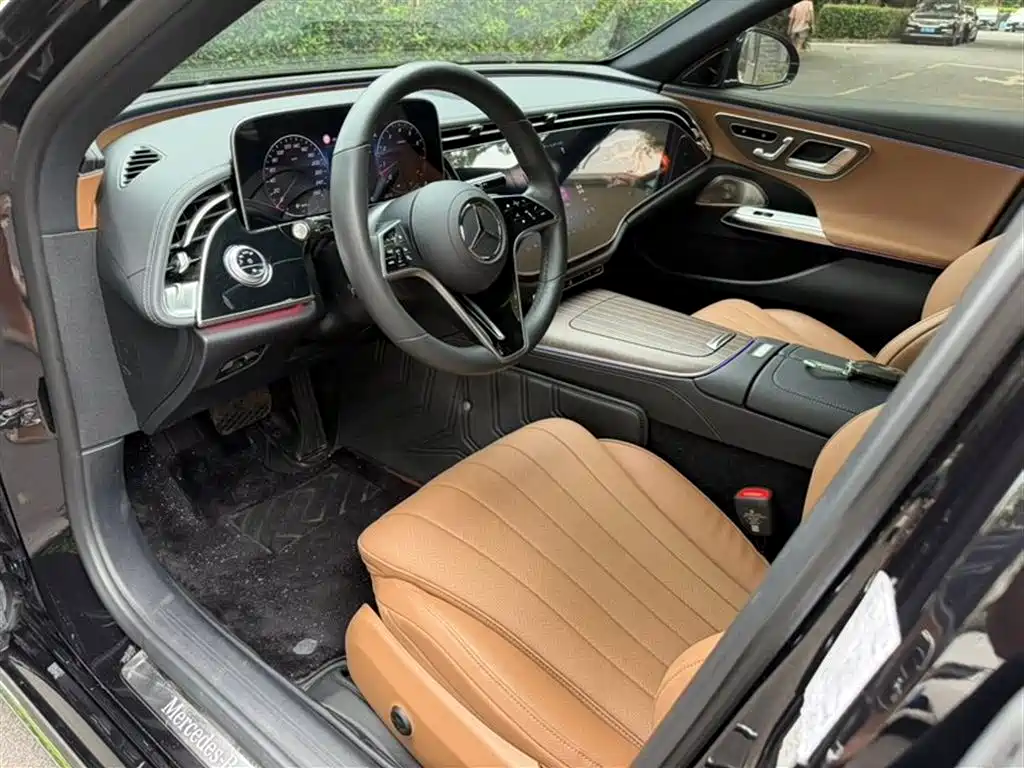 Mercedes-Benz E-Class E 2024 E 300 L Luxury