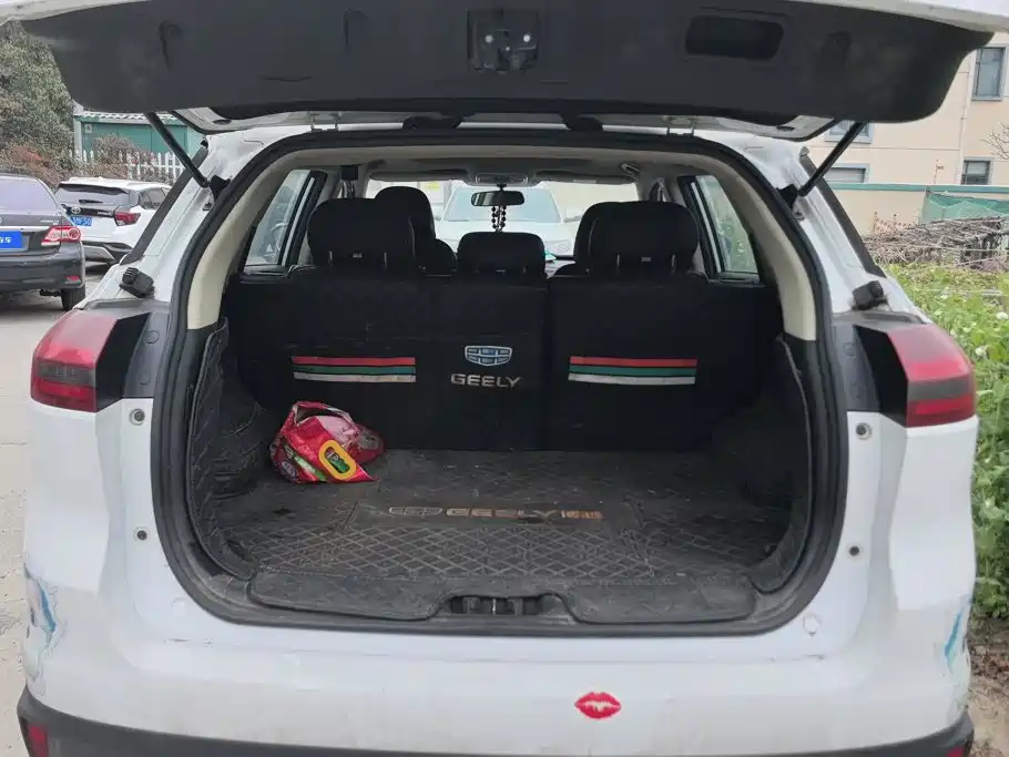 Geely Boyue — миниатюра 4
