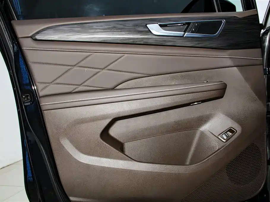 Volkswagen Viloran 380TSI Premium Edition, фото 26