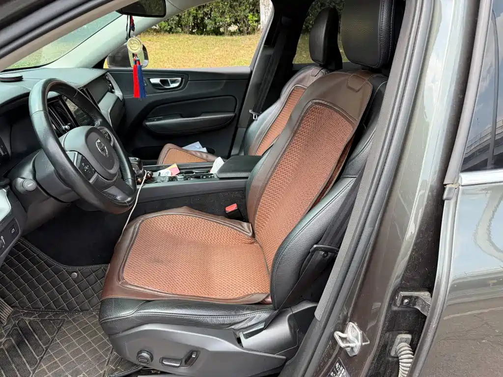 Volvo XC60 — миниатюра 8