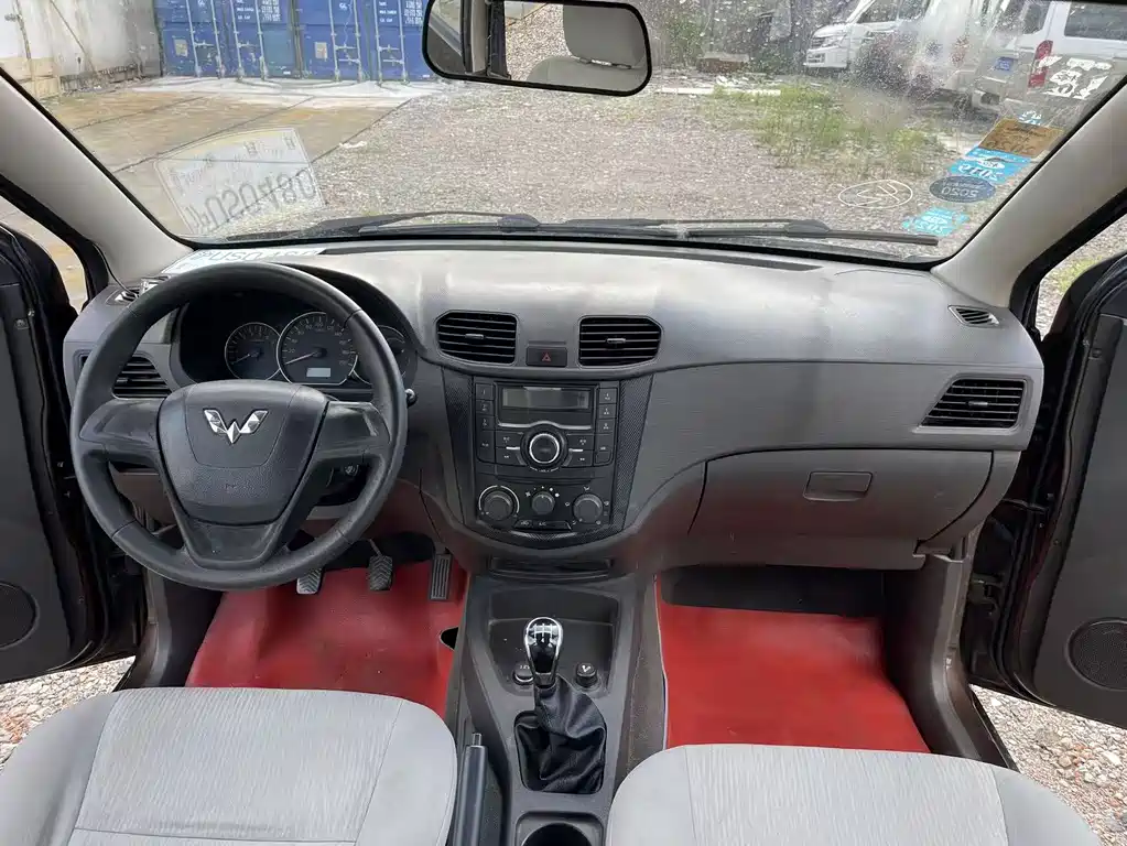 Wuling Hongguang — миниатюра 4