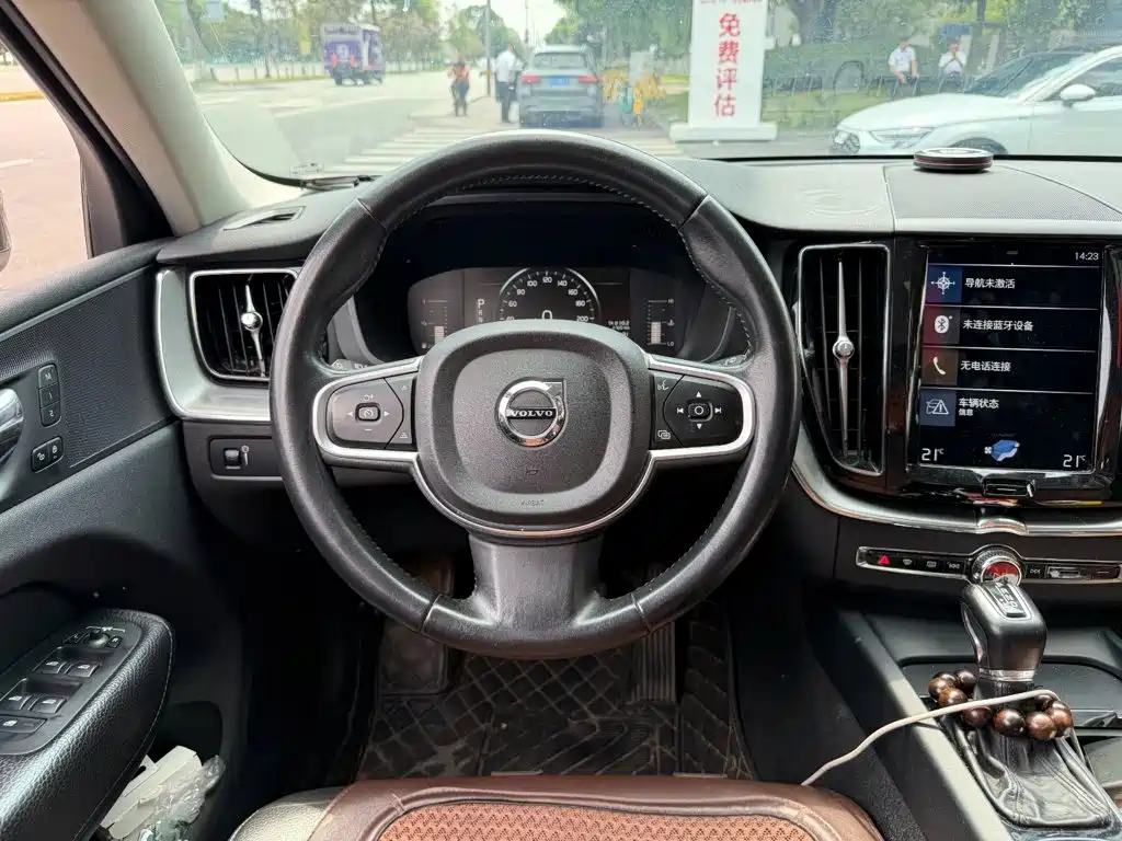 Volvo XC60 — миниатюра 14