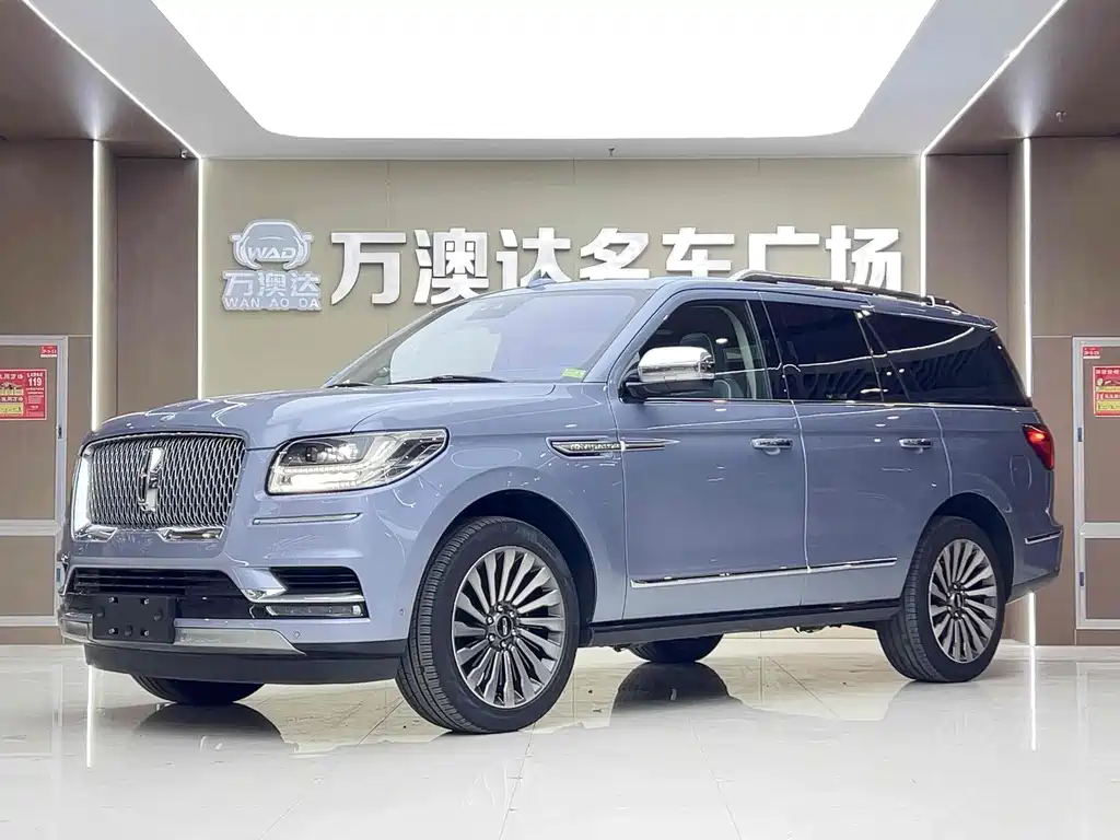 Lincoln Navigator