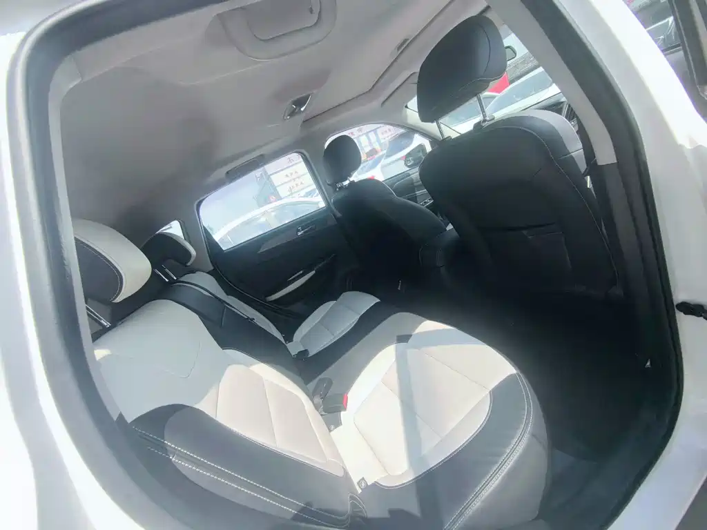 Changan CS35 — миниатюра 10