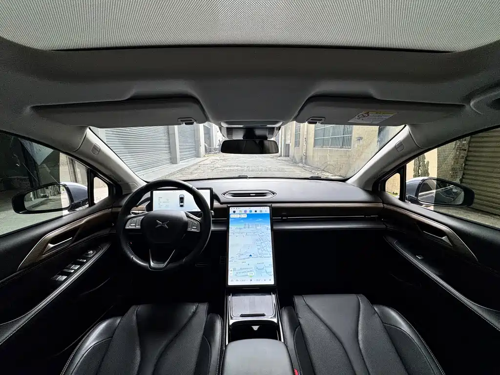 XPeng P5 — миниатюра 9