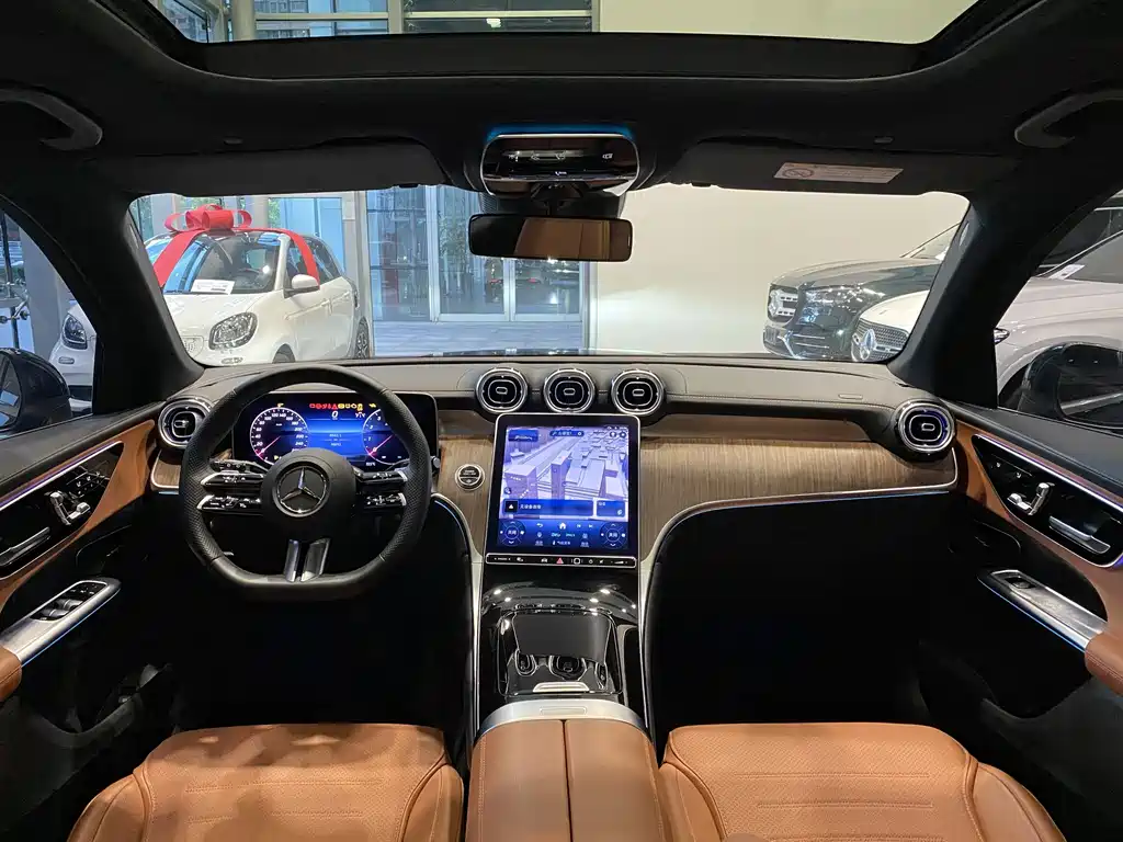 Mercedes-Benz GLC 2023 GLC 300 L 4MATIC 7 мест