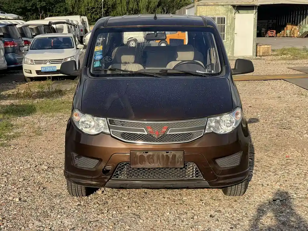 Wuling Hongguang — миниатюра 2