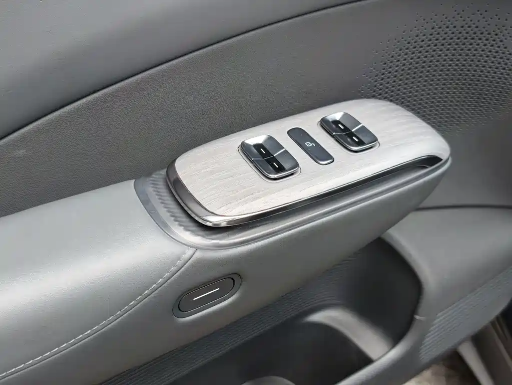 XPeng G7 — миниатюра 10