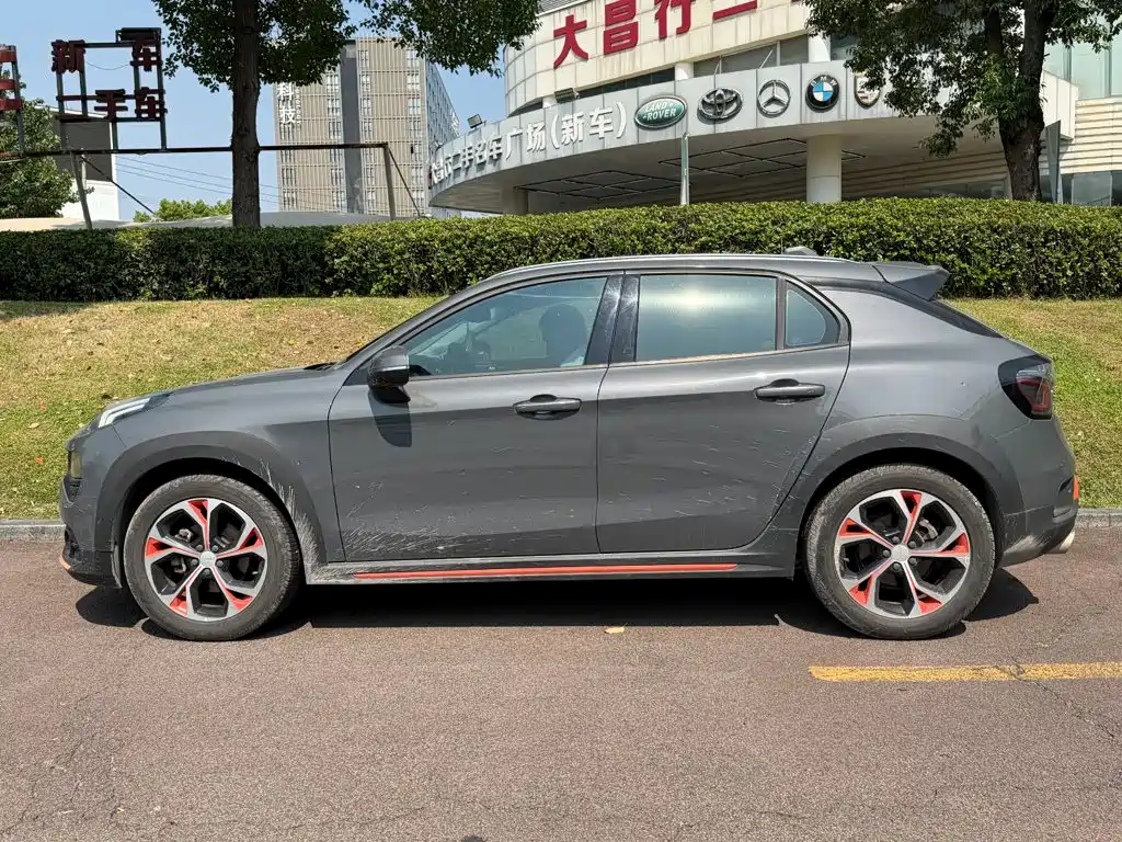 Lynk & Co 02 — миниатюра 3