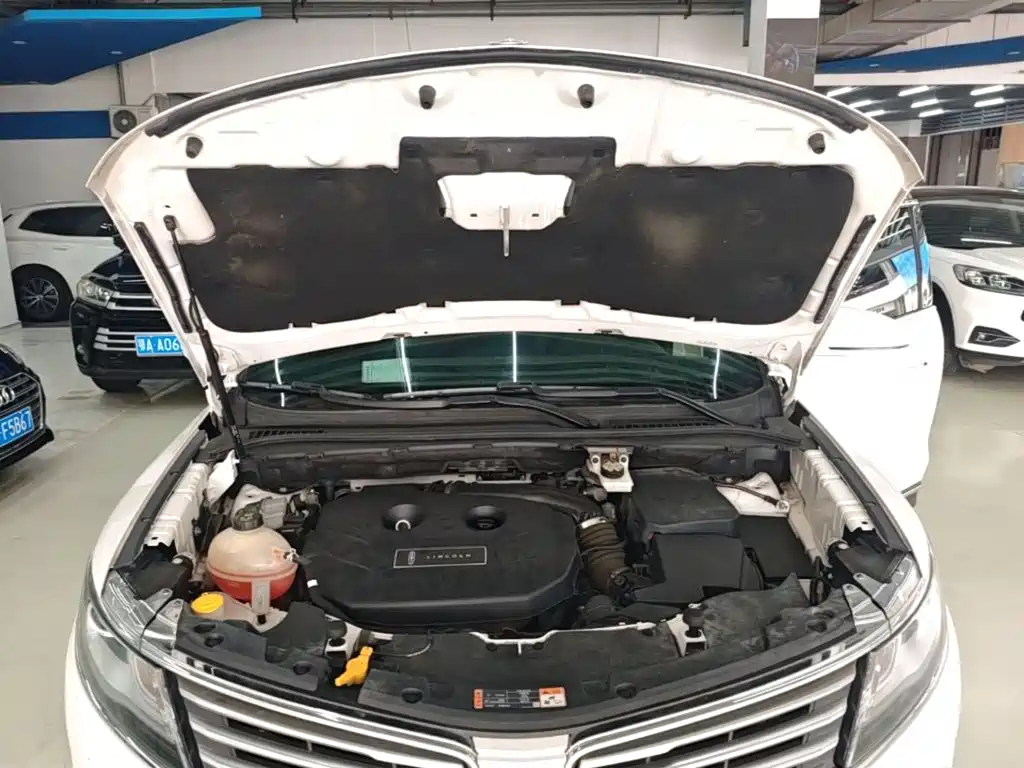 Lincoln MKC — миниатюра 20